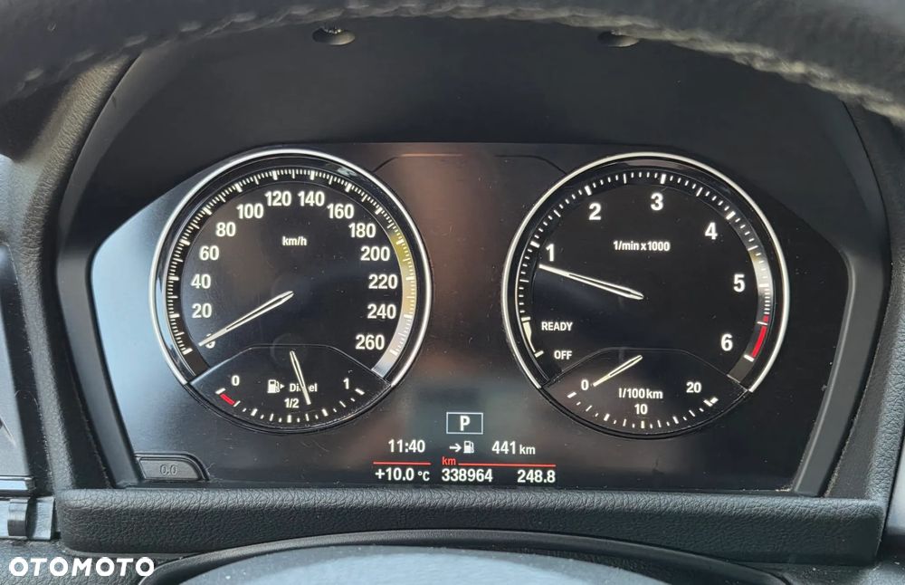 BMW Seria 2 218d - 13