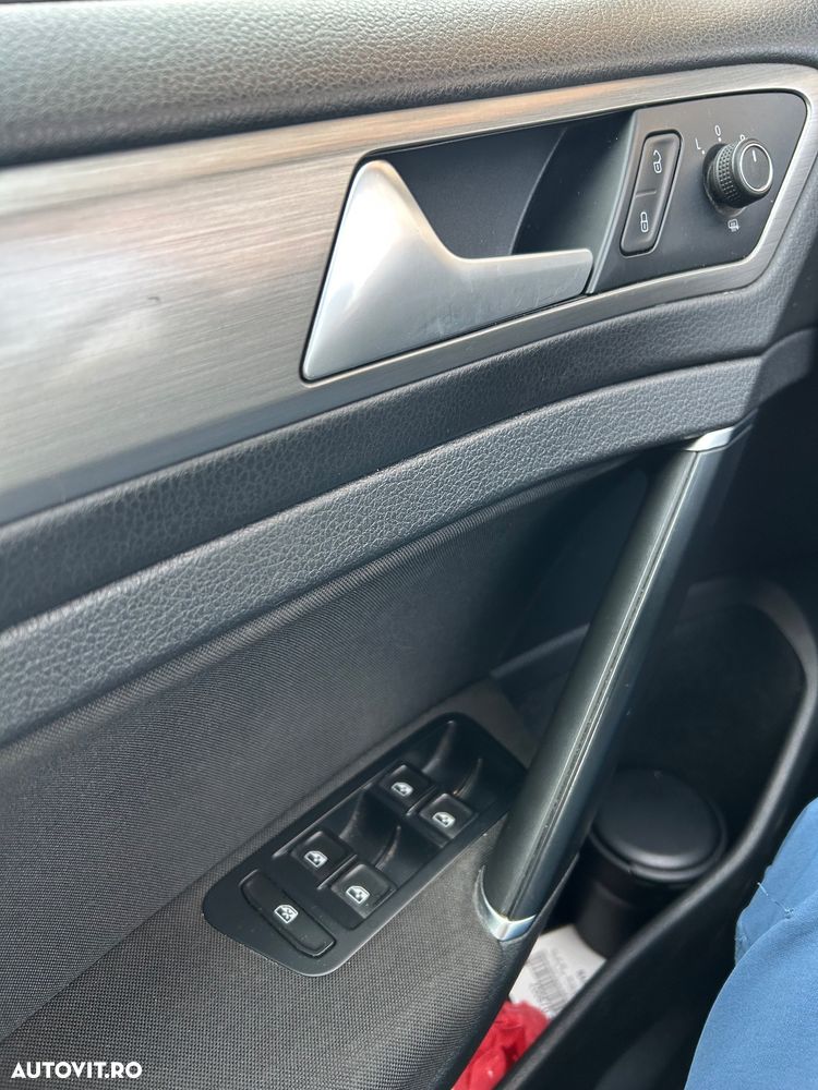 Volkswagen Golf 1.6 TDI BlueMotion Comfortline - 7