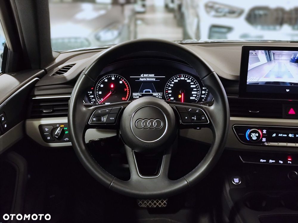 Audi A4 Limousine - 12