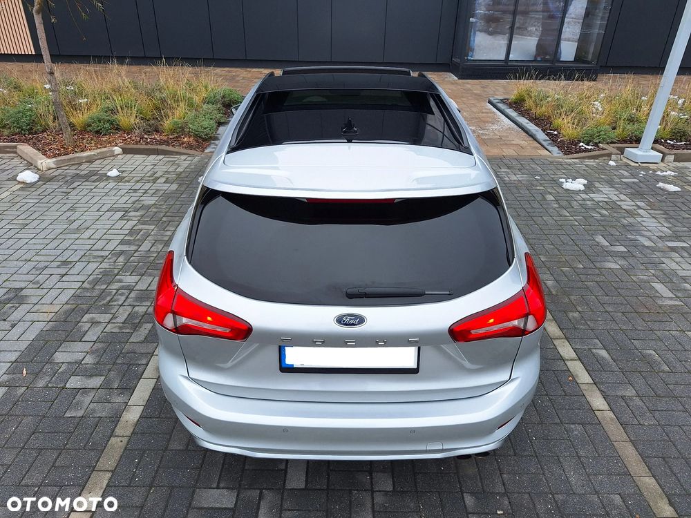 Ford Focus 1.5 EcoBoost ST-Line X - 12