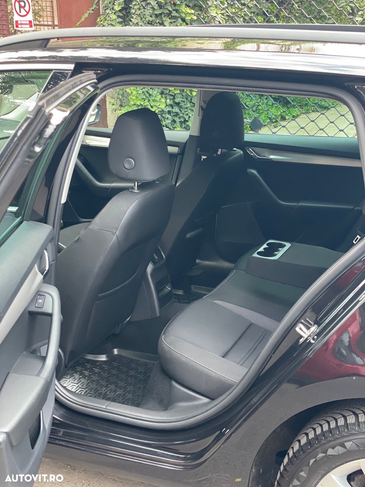 Skoda Octavia 1.6 TDI DSG Style - 7