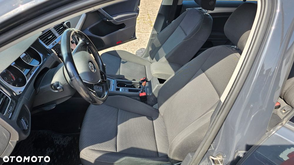 Volkswagen Golf 1.0 TSI Trendline - 24
