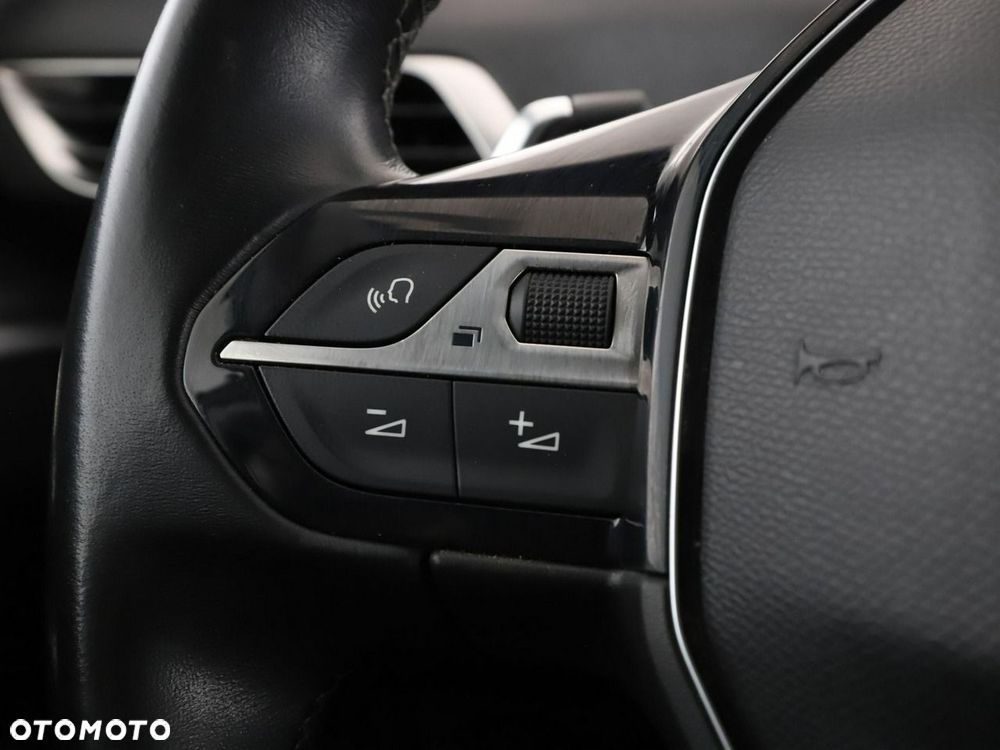 Peugeot 3008 1.2 PureTech GPF Allure S&S EAT8 - 33