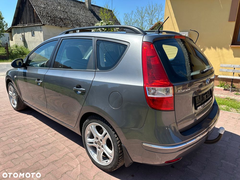 Hyundai i30 1.6 Premium - 11