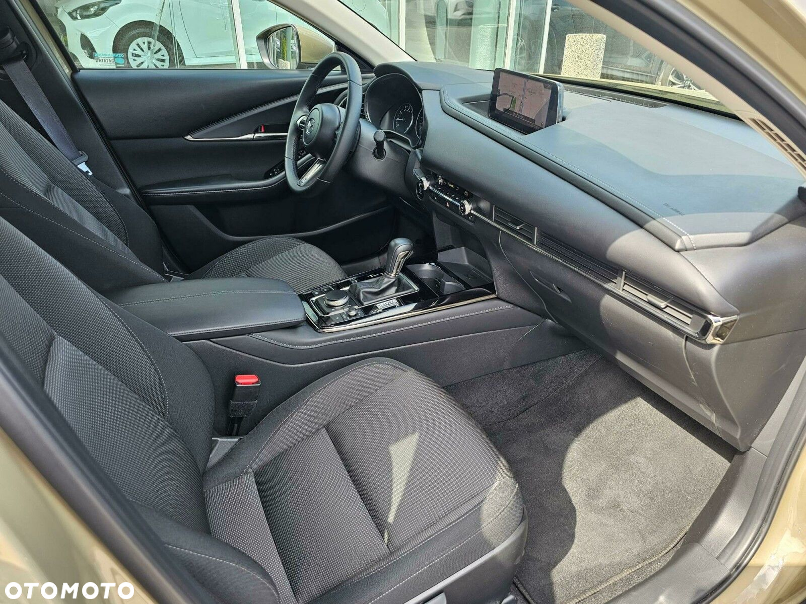 Mazda CX-30 - 12