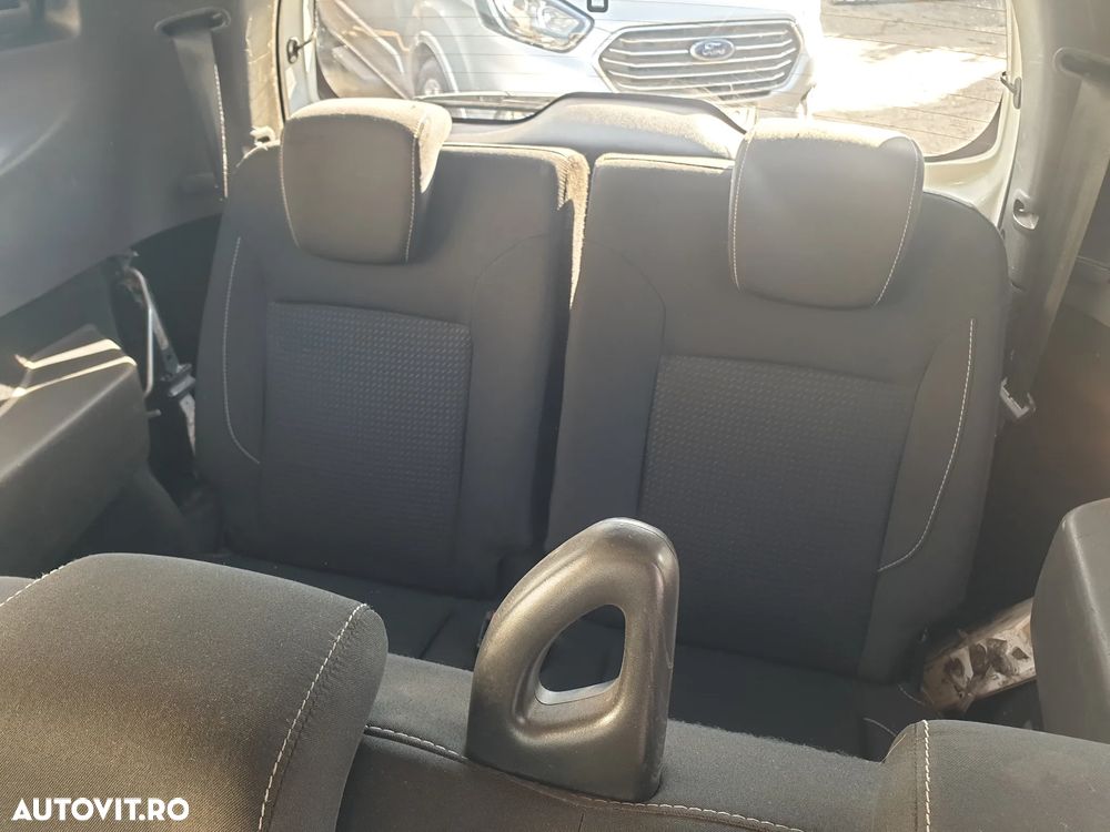 Dacia Lodgy 1.5 Blue dCi Laureate - 19