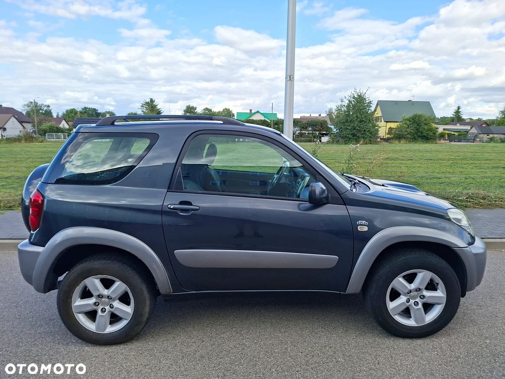 Toyota RAV4 D-4D 4x4 - 8