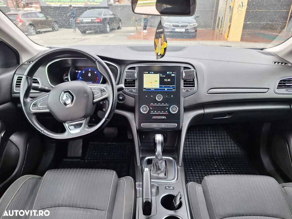 Renault Megane BLUE dCi EDC Limited - 6