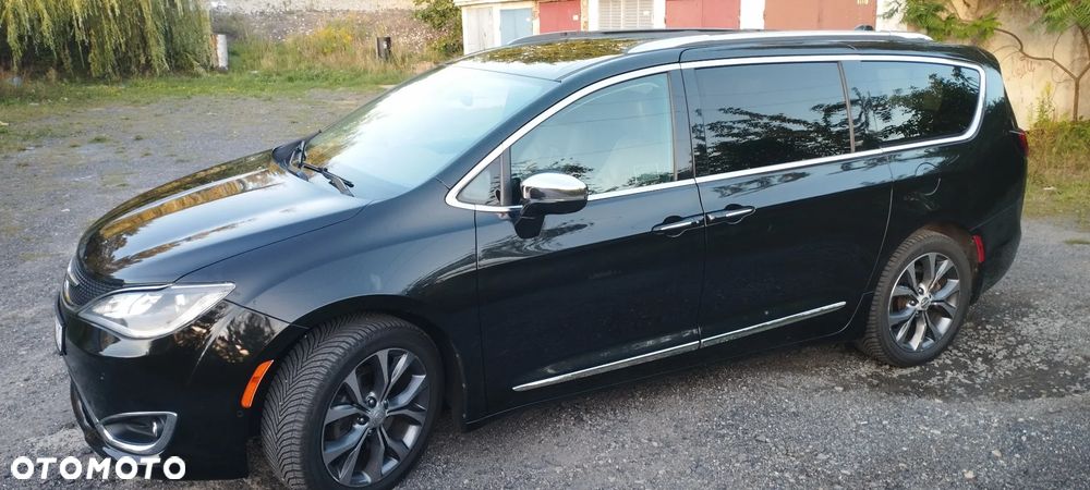 Chrysler Pacifica - 7