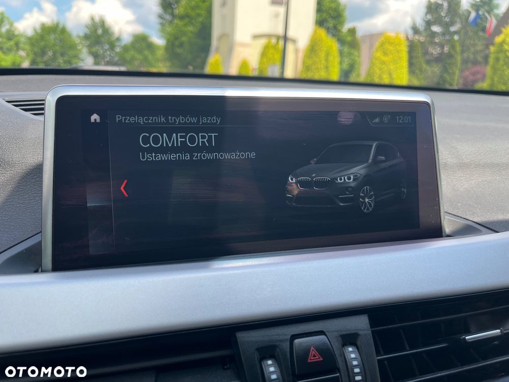 BMW X1 xDrive18d Business Edition - 17