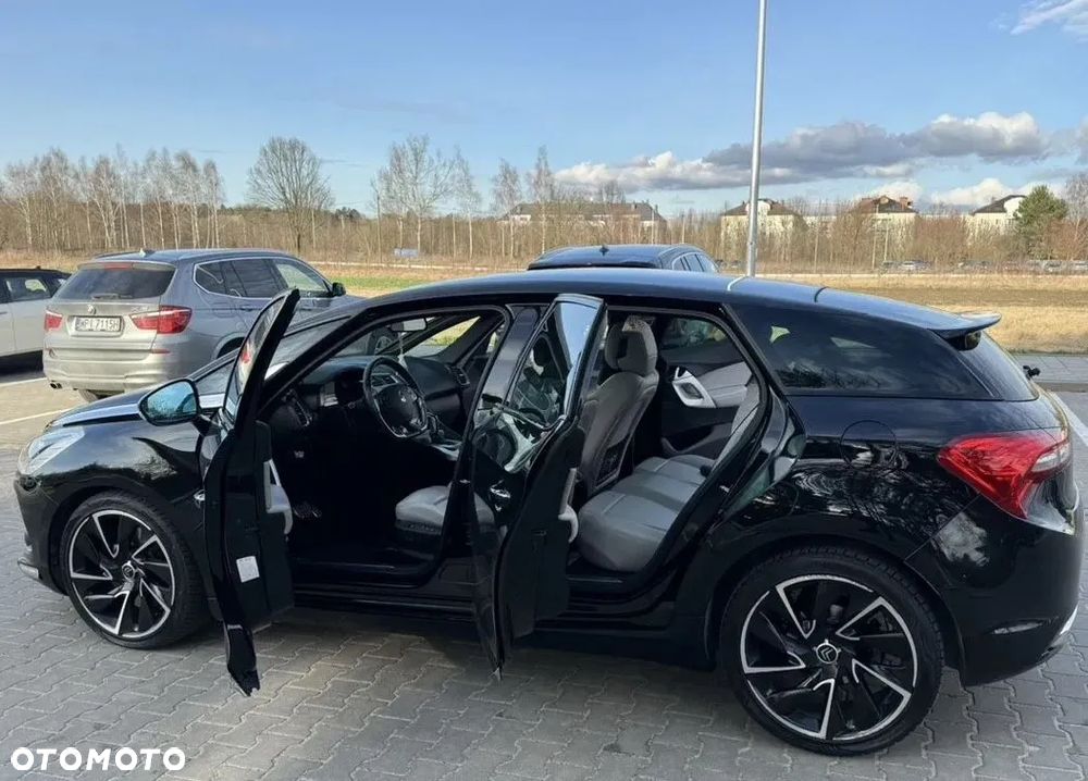 Citroën DS5 2.0 HDi SportChic - 4