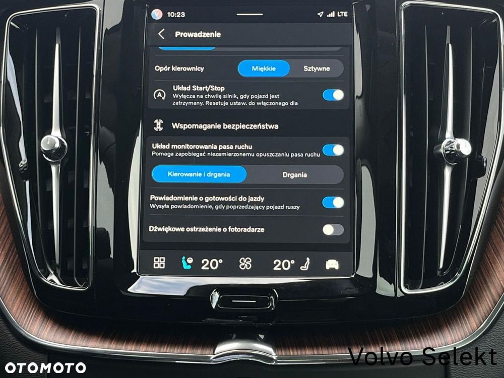 Volvo XC 60 - 21