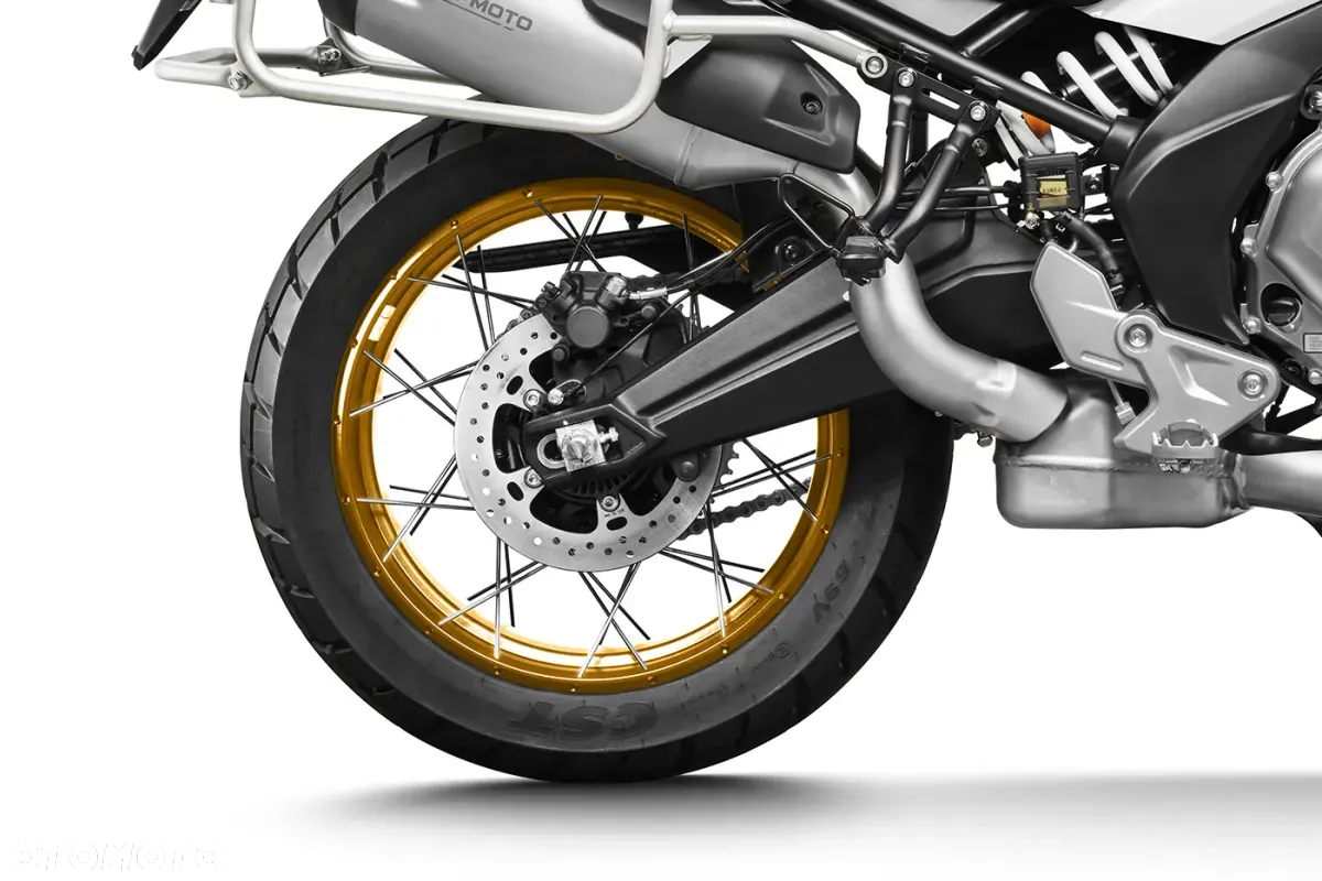 CFMoto MT - 5