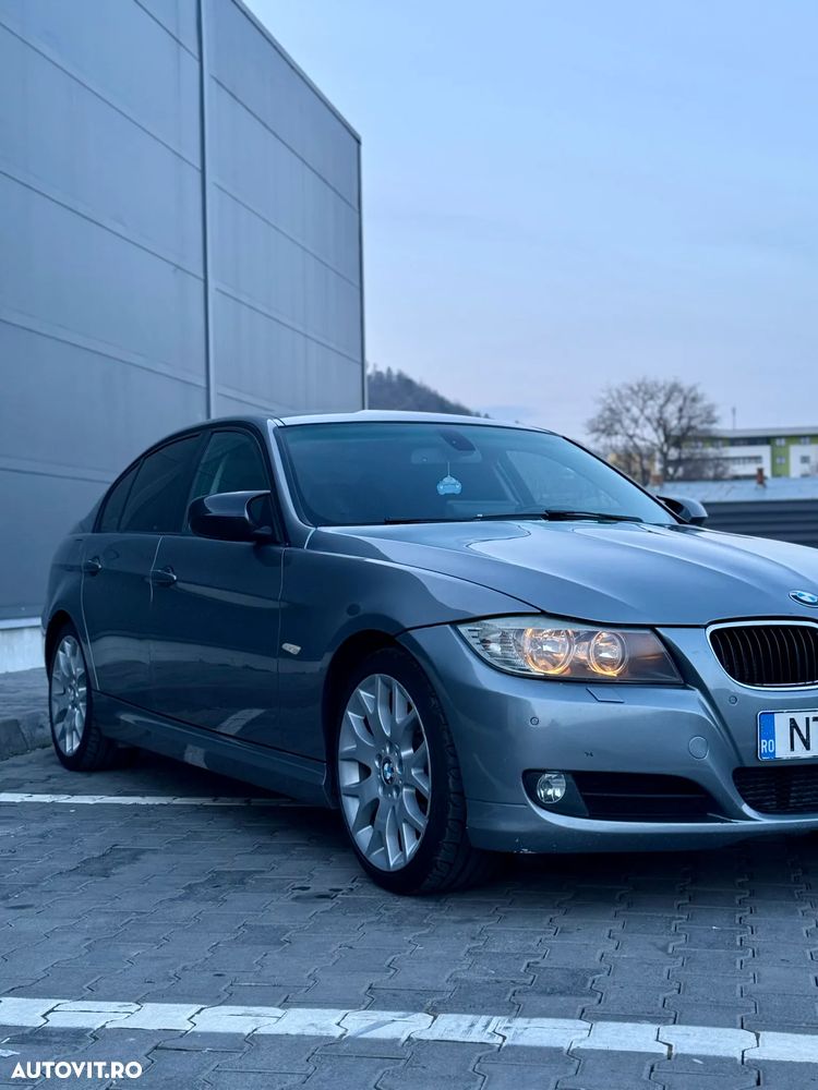 BMW Seria 3 320d - 8