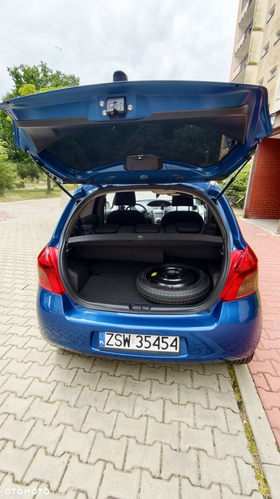 Toyota Yaris - 8
