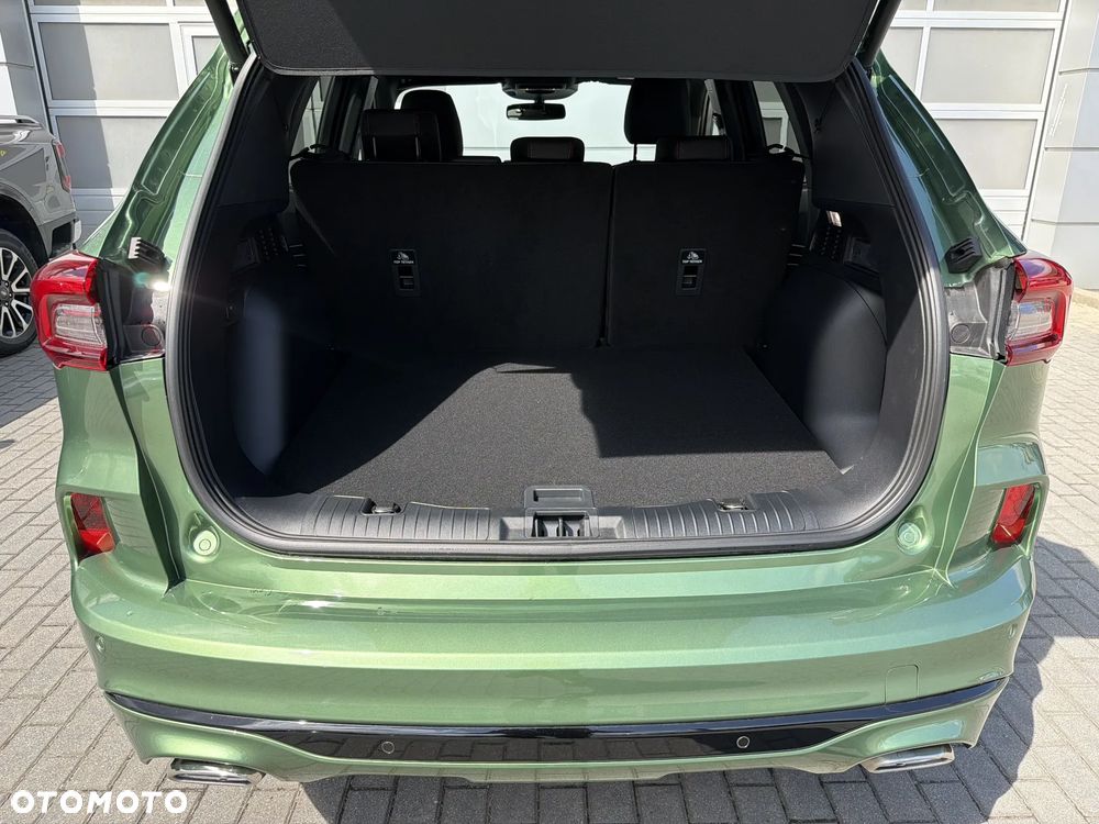 Ford Kuga 2.5 Duratec FHEV 4x4 ST-LINE X - 24