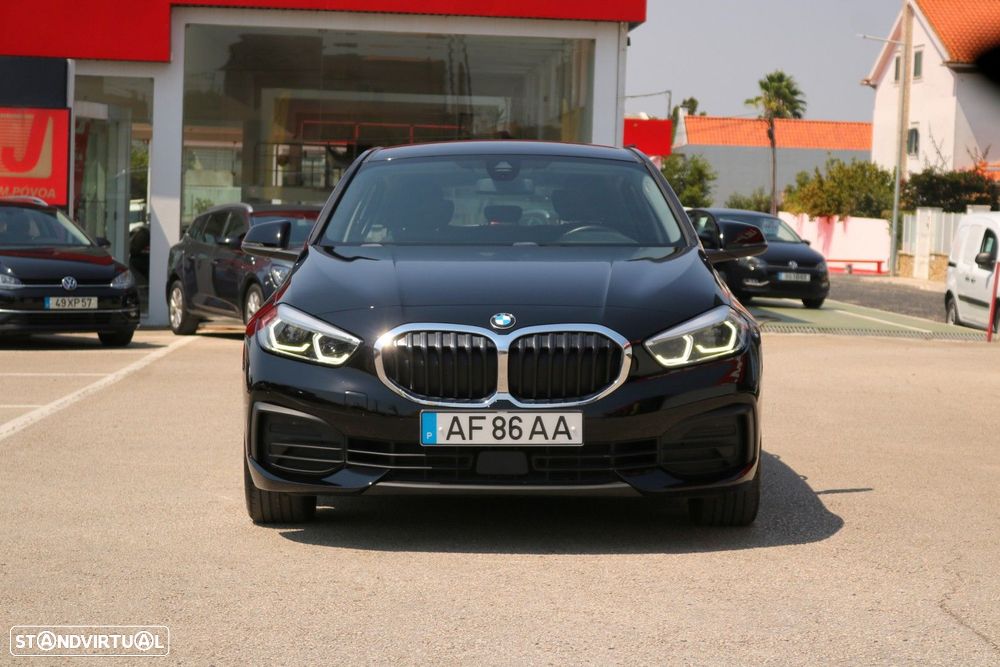 BMW 118 d Pack Desportivo M — fotografia 4