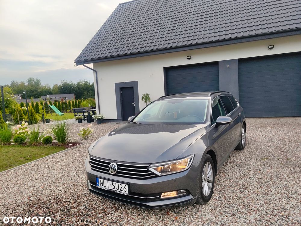 Volkswagen Passat 2.0 TDI (BlueMotion Technology) Comfortline - 28