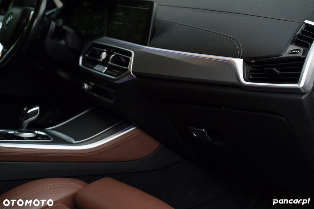 BMW X5 xDrive45e - 28