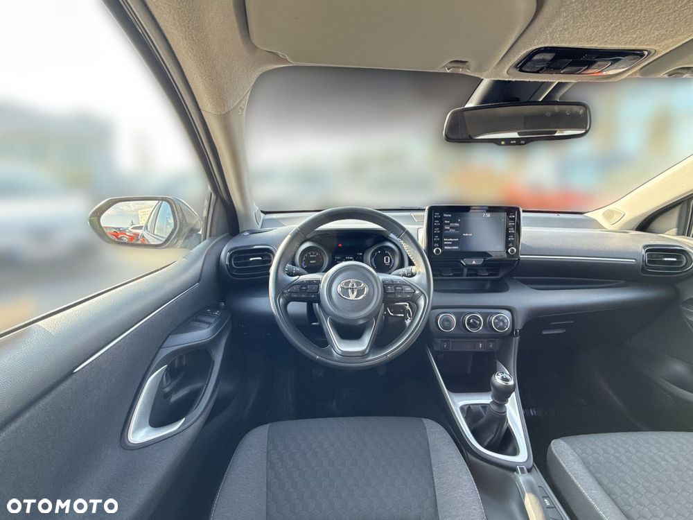 Toyota Yaris - 12