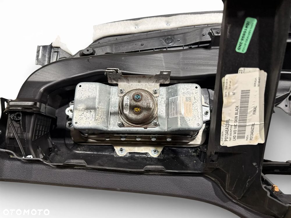 deski rozdzielcze, konsole dodge durango 2022 - 4