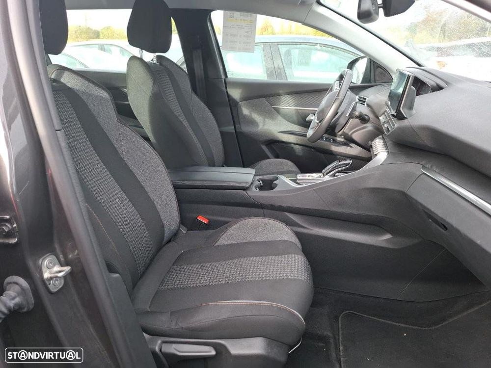 Peugeot 5008 PureTech 130 EAT8 Stop & Start Active - 8