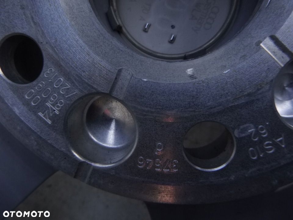 AUDI A3 tt 8s KOŁA FELGI ALUMINIOWE R17 8J ET47 JAK NOWE 8s0601025 - 8