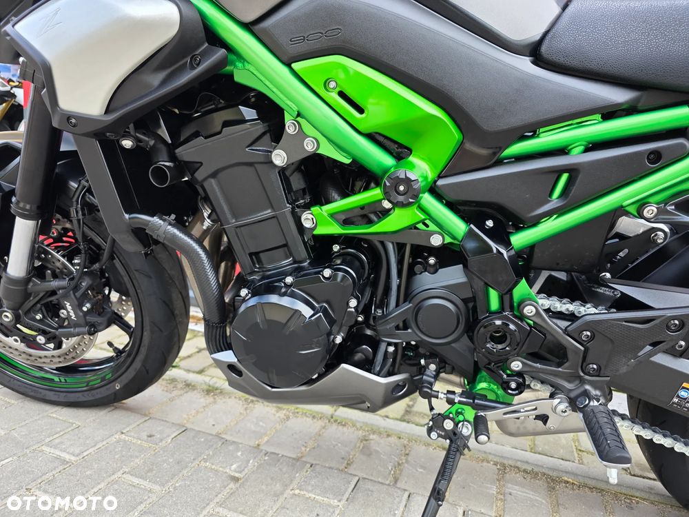 Kawasaki Z 900 - 14