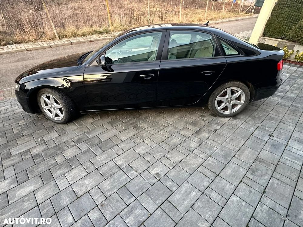Audi A4 Avant 2.0 TDI DPF Ambiente - 9