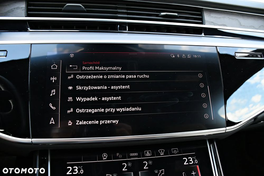 Audi A8 - 36
