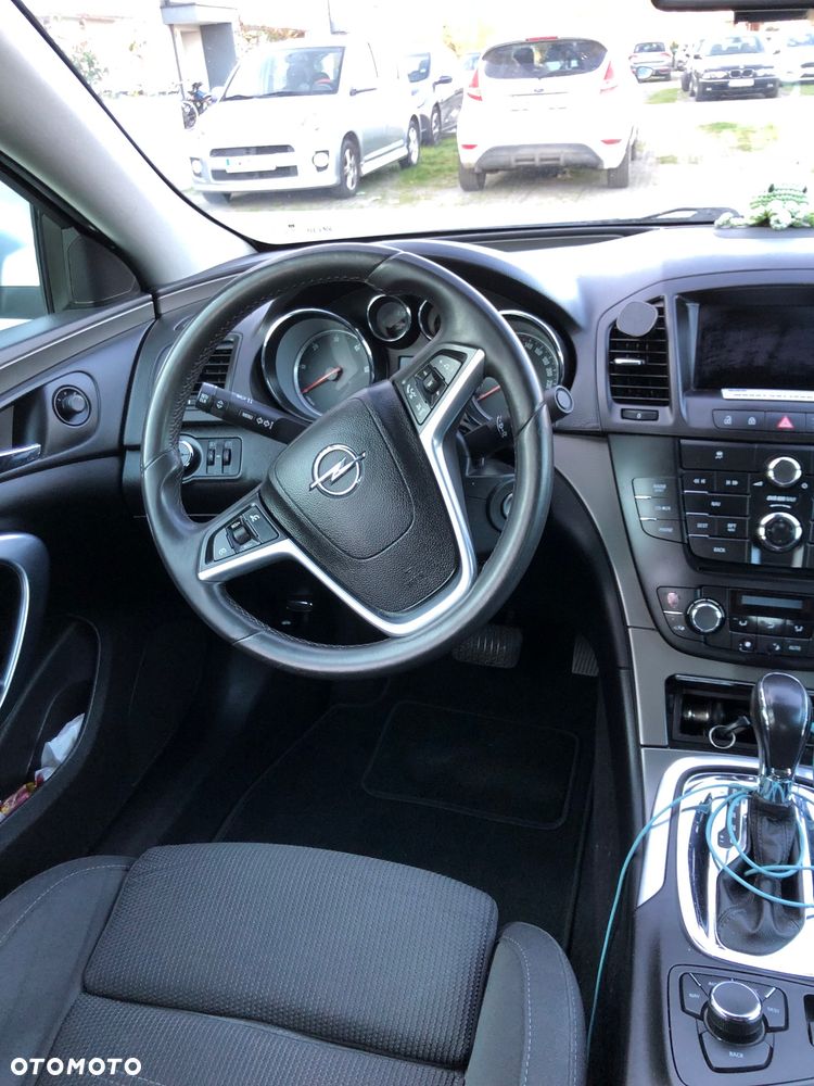 Opel Insignia 2.0 CDTI - 11