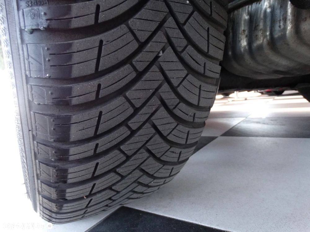 Renault Scenic 1.2 TCe Energy Intens - 22