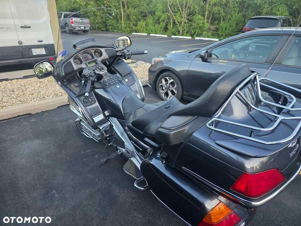 Honda GL - 37