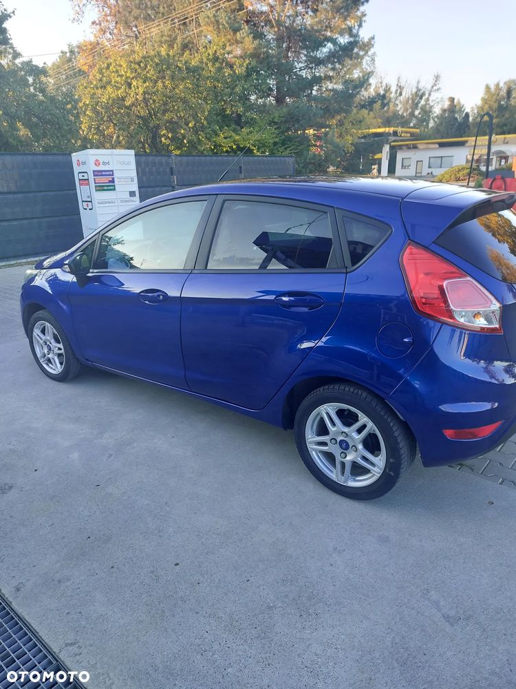 Ford Fiesta - 2