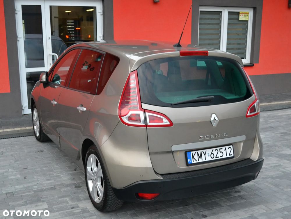 Renault Scenic 1.6 16V 110 Dynamique - 2