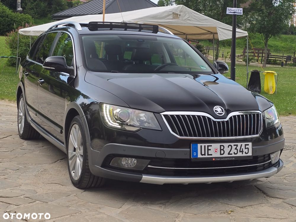Skoda Superb 2.0 TDI 4x4 Platinum Outdoor DSG - 14