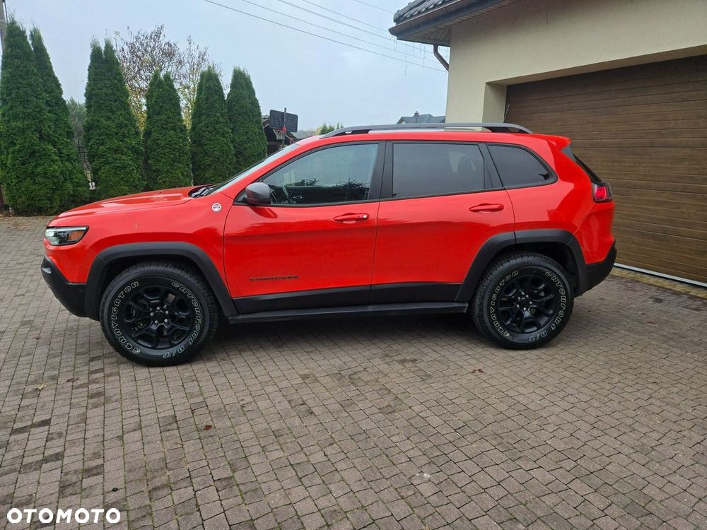 Jeep Cherokee - 8