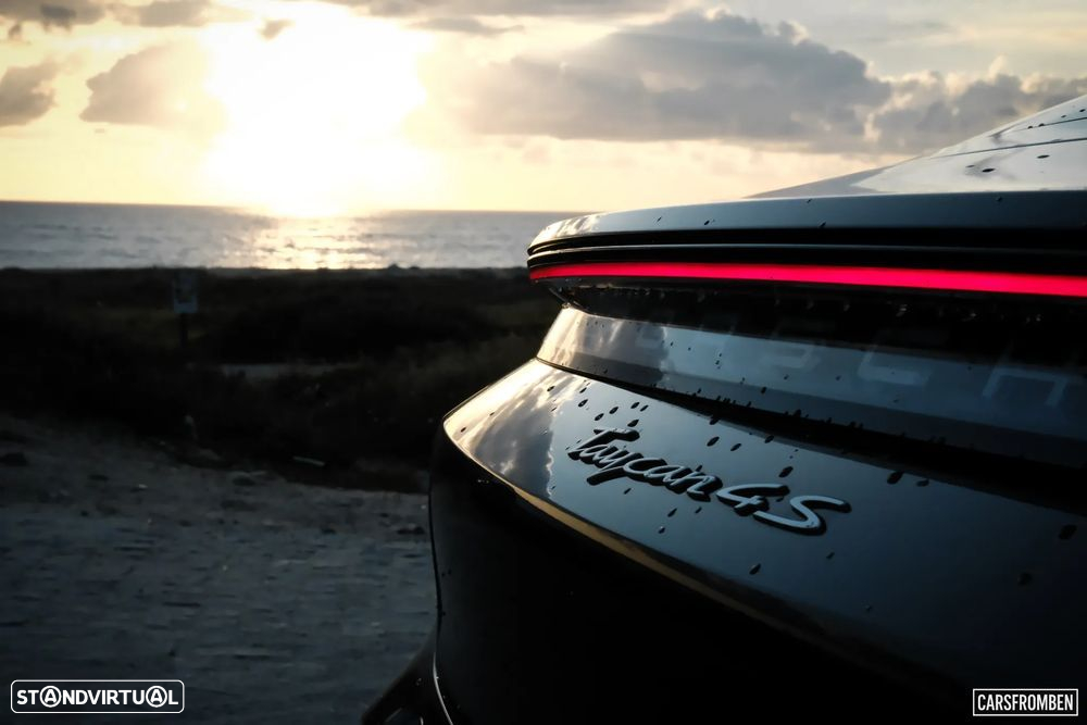 Porsche Taycan 4S - 9