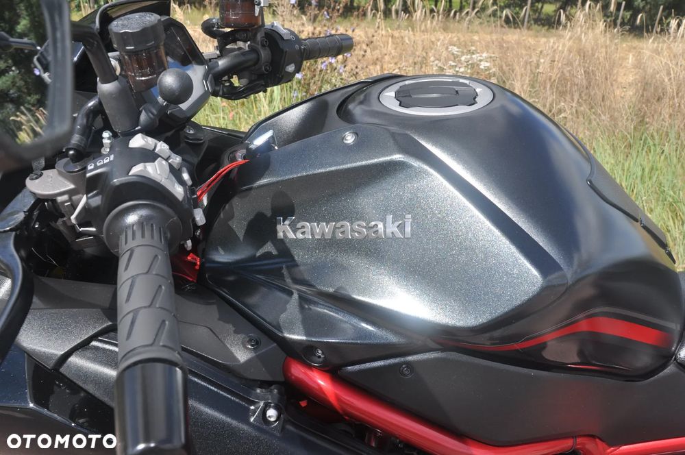 Kawasaki H2 - 7