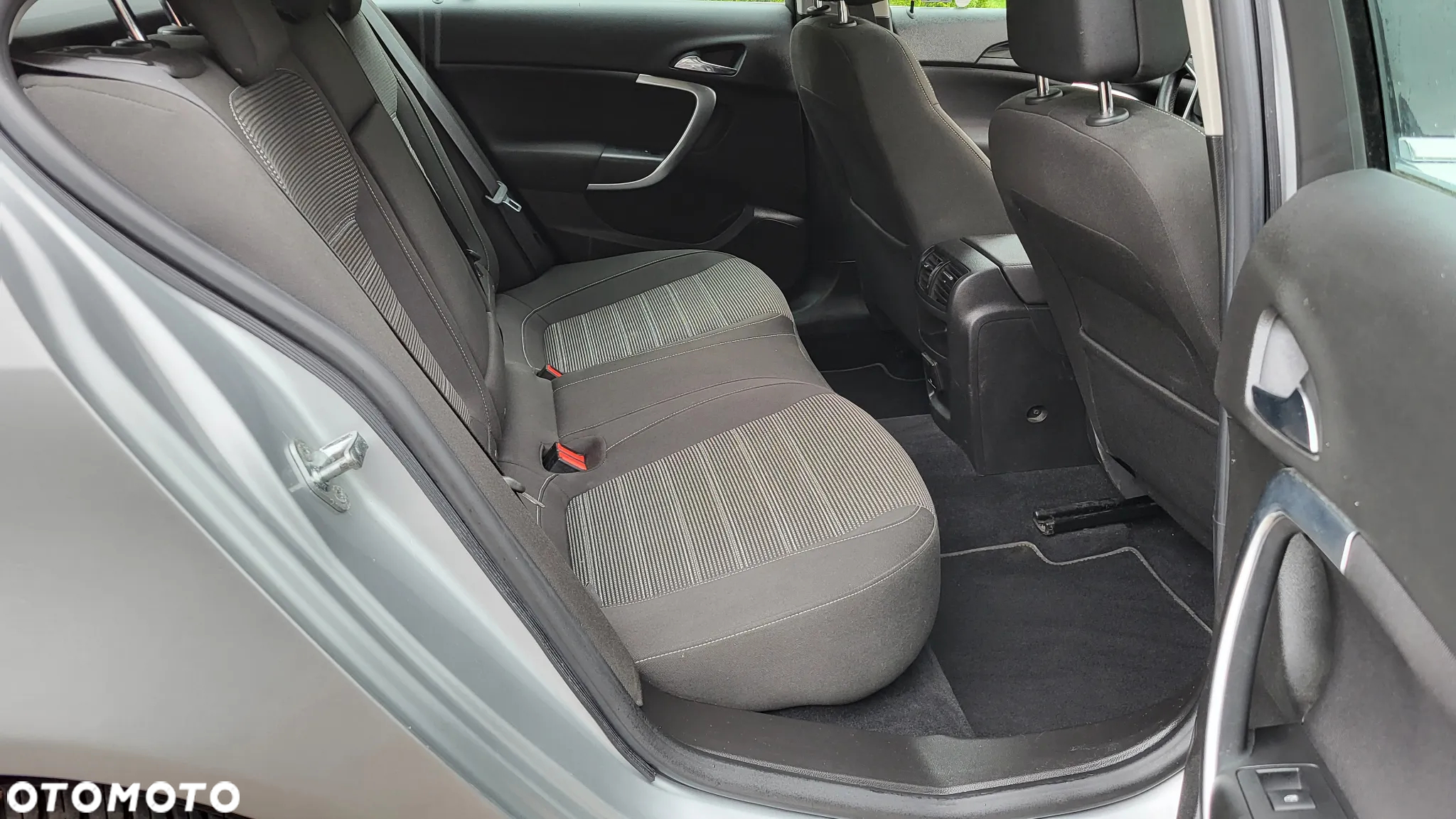 Opel Insignia 1.6 T Cosmo S&S - 11