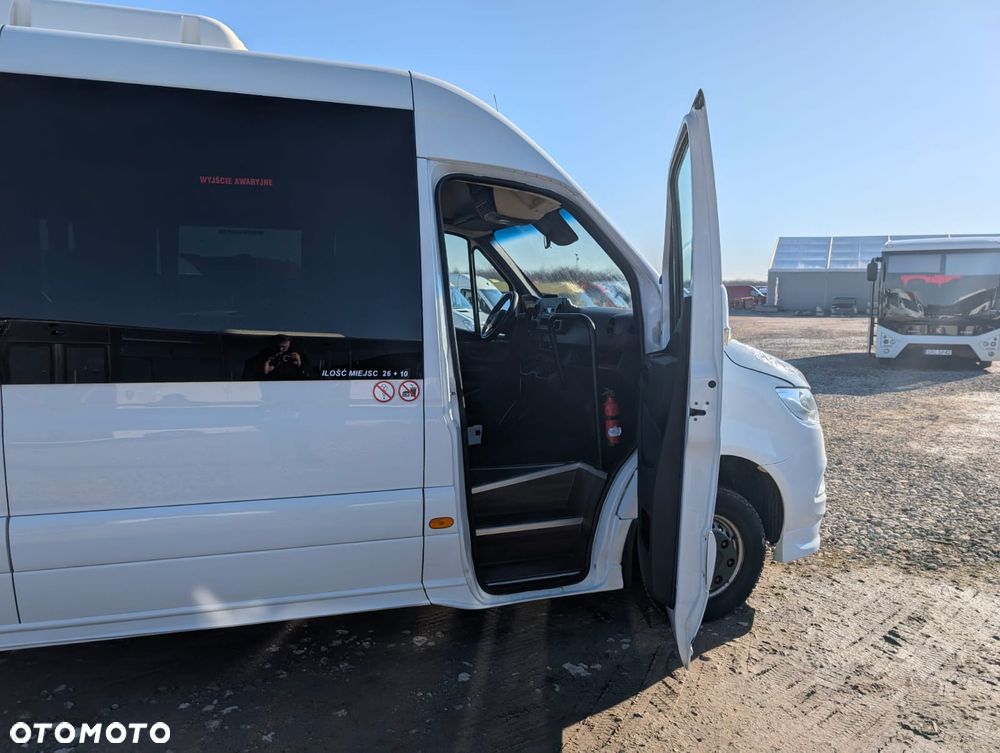 Mercedes-Benz Sprinter 519 - 14