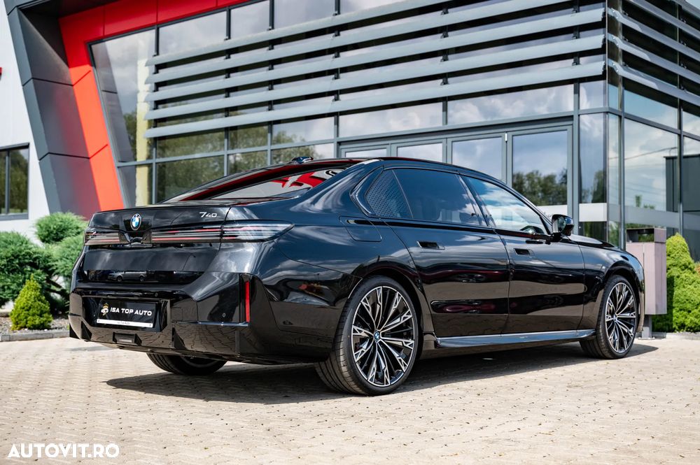 BMW Seria 7 740 xDrive - 15