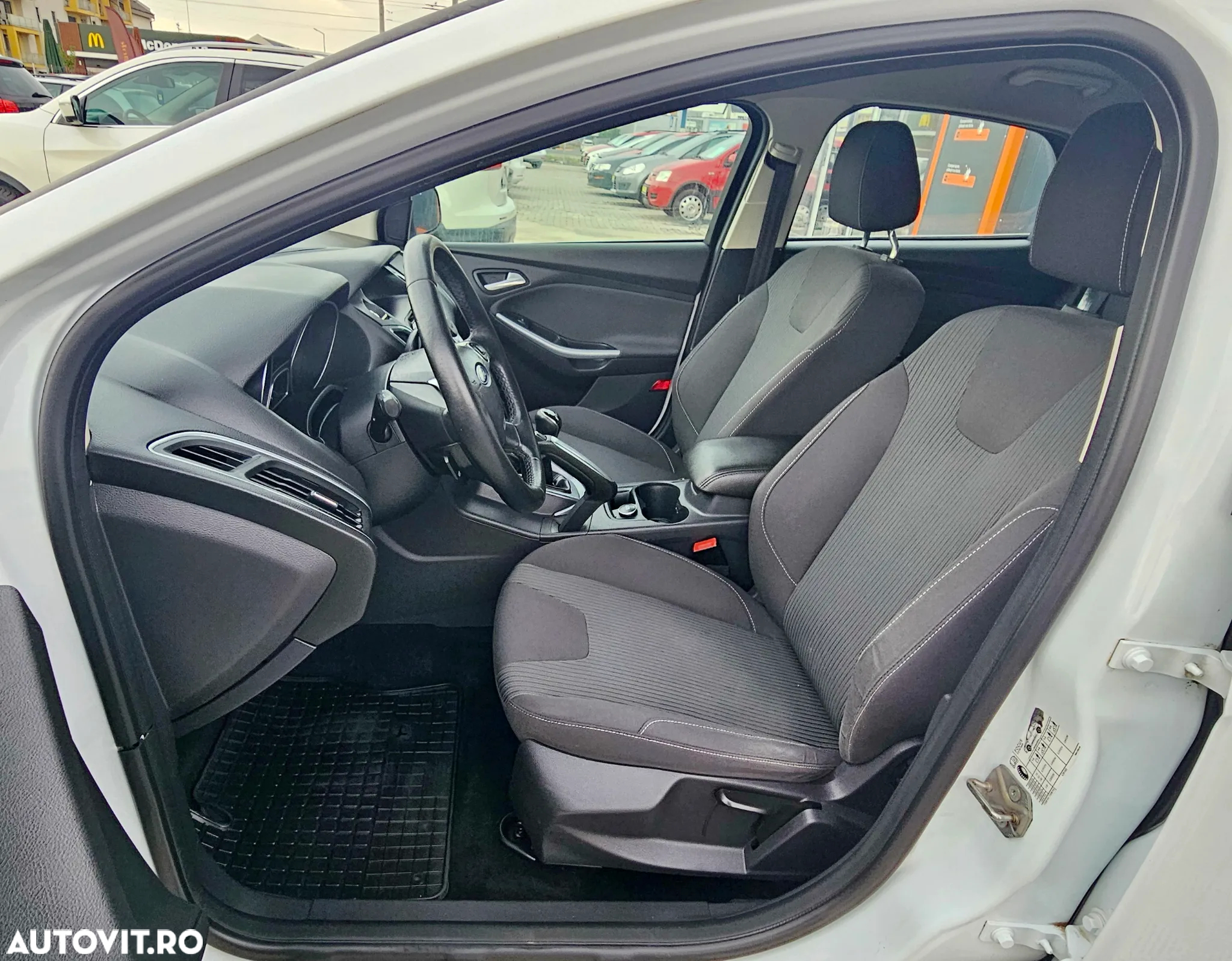 Ford Focus 1.6 Ti-VCT Titanium - 8