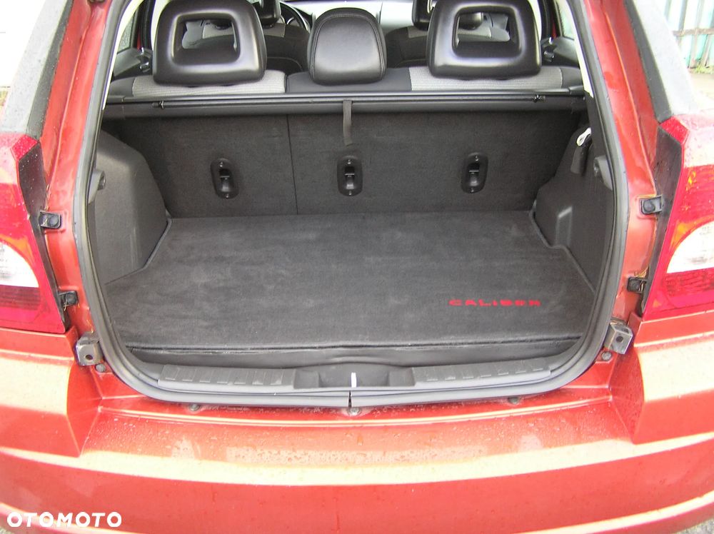 Dodge Caliber - 17