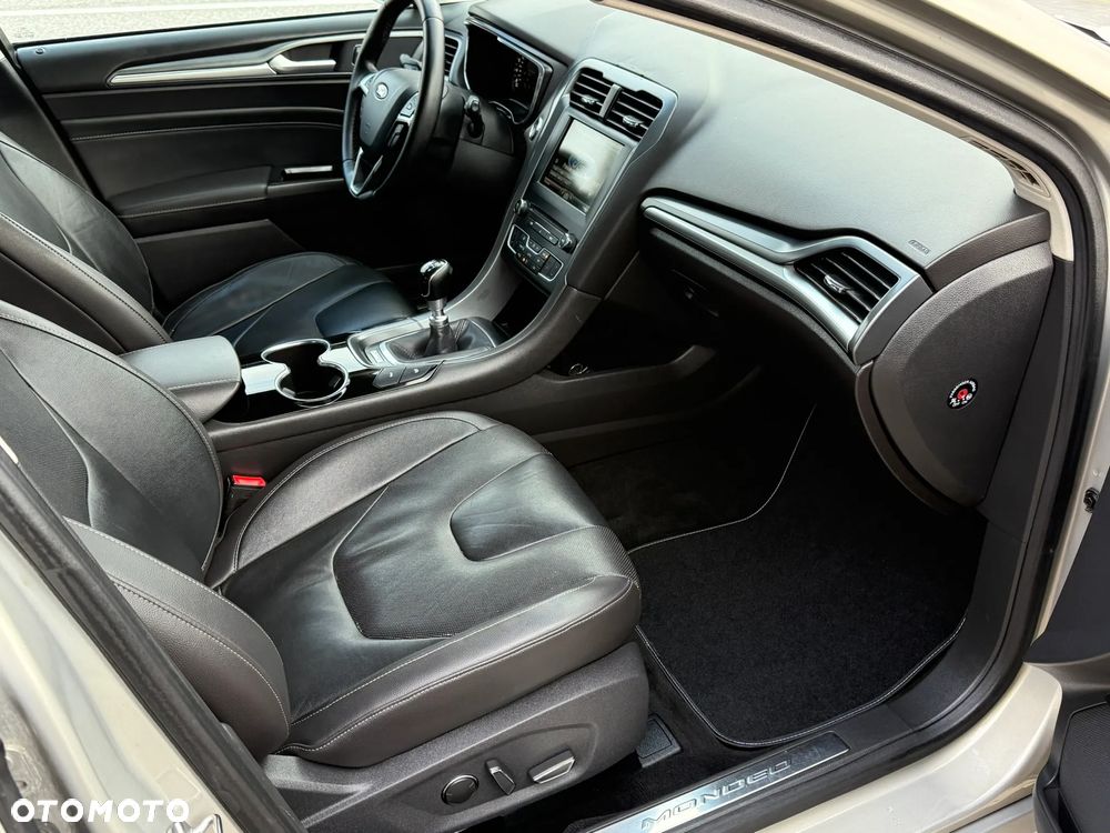 Ford Mondeo 2.0 TDCi Titanium - 33