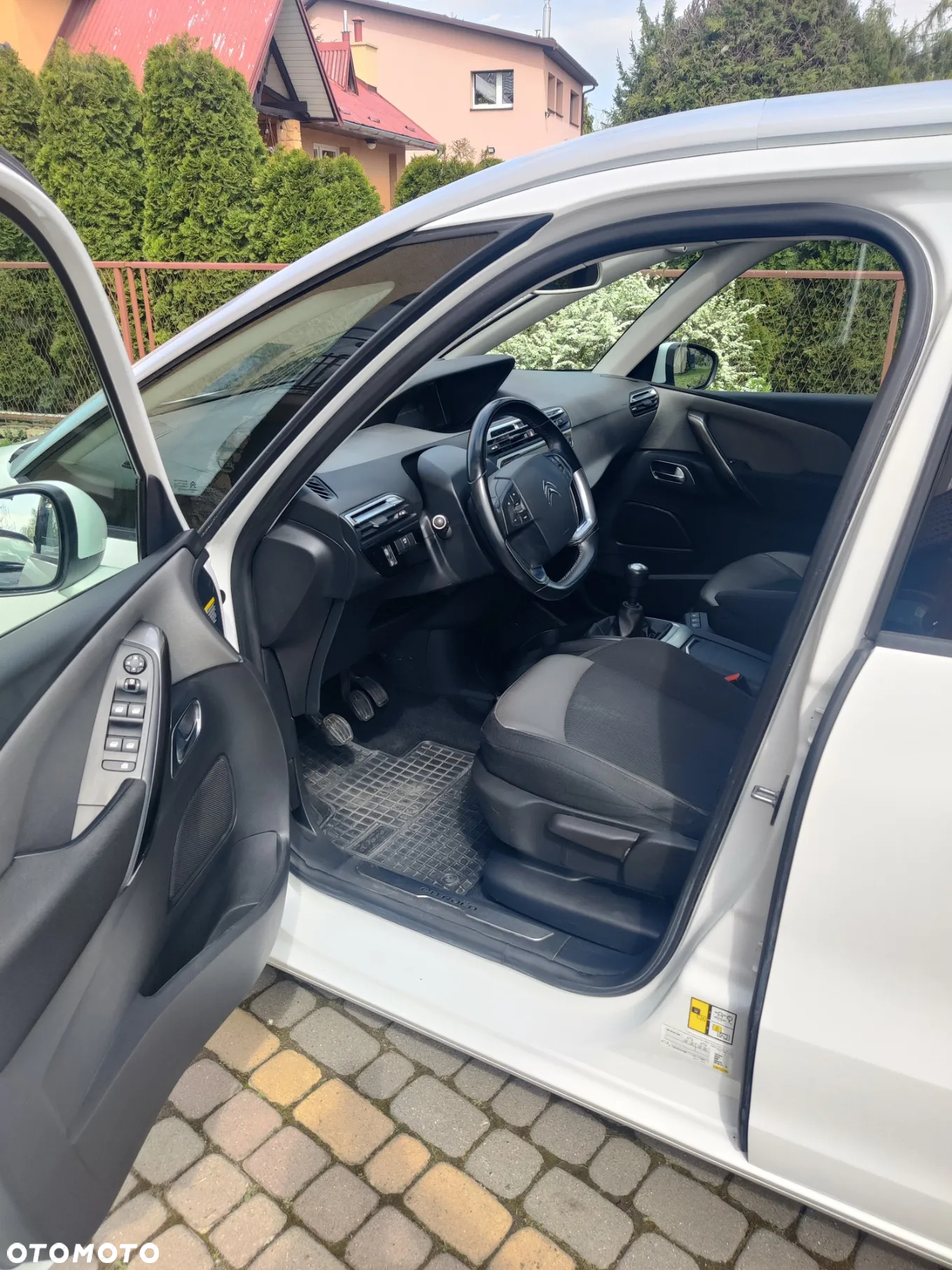 Citroën C4 Grand Picasso 1.2 PureTech Shine S&S - 23