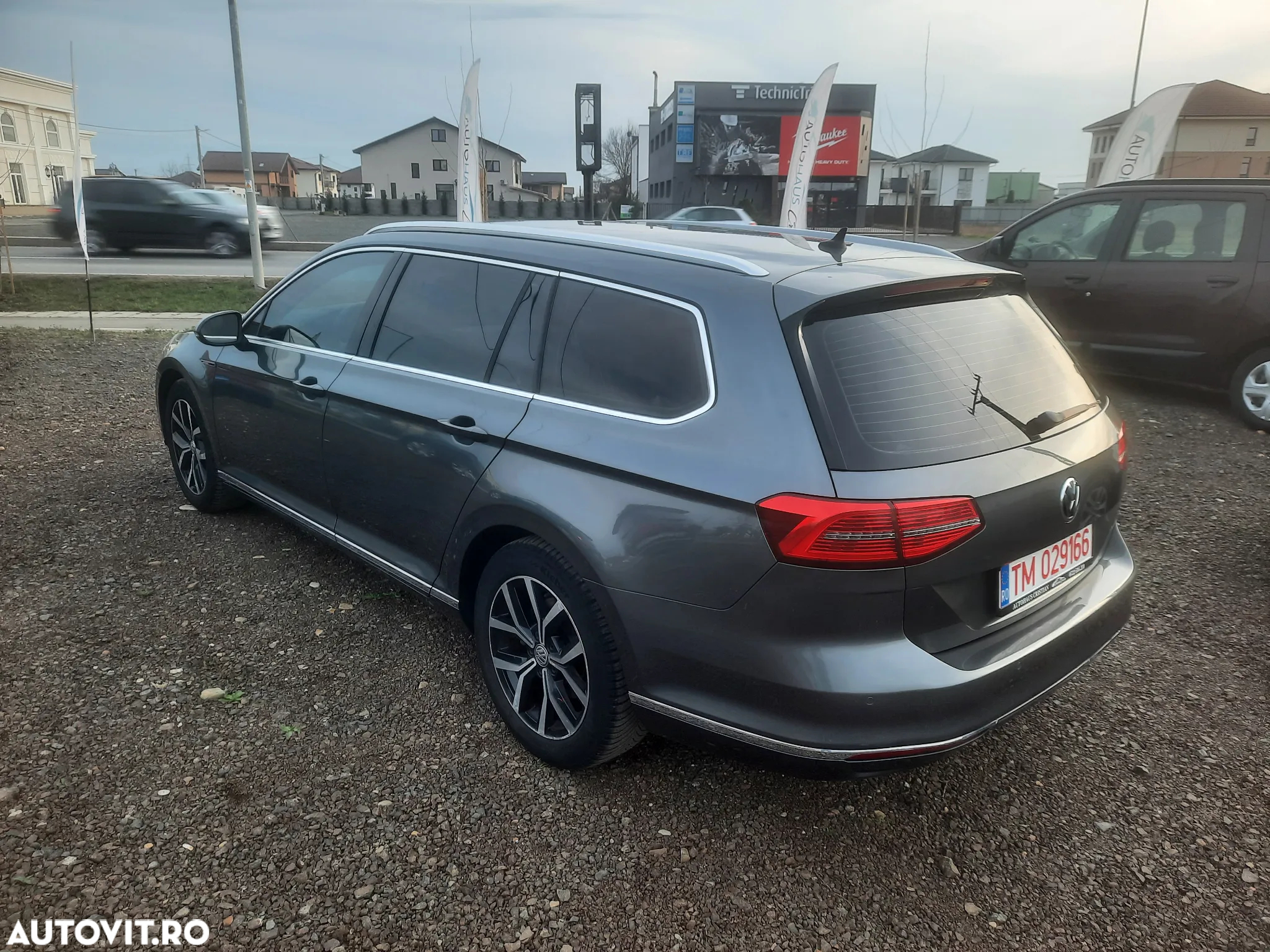 Volkswagen Passat Variant 2.0 TDI 4Motion Highline - 5