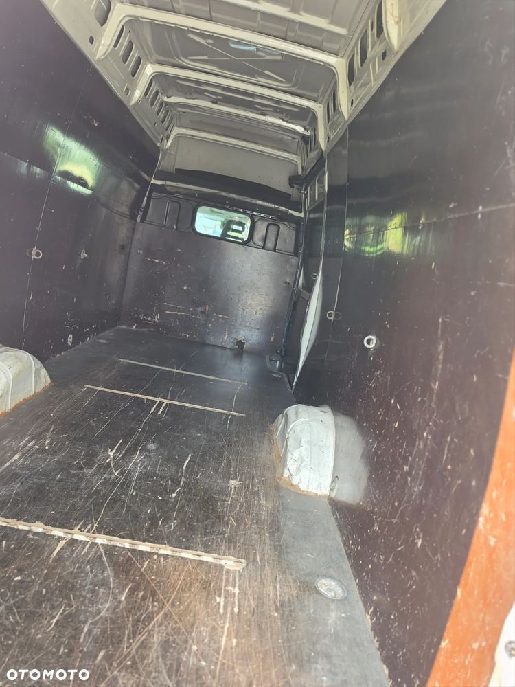 Iveco 35s118v - 32