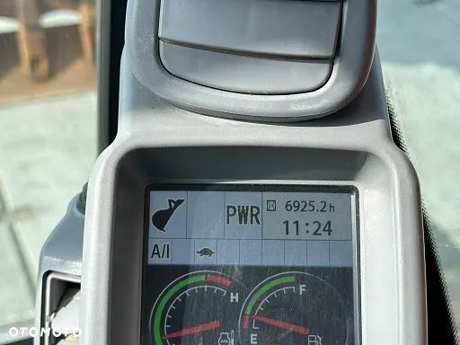 Hitachi ZX350LC-5B - 30