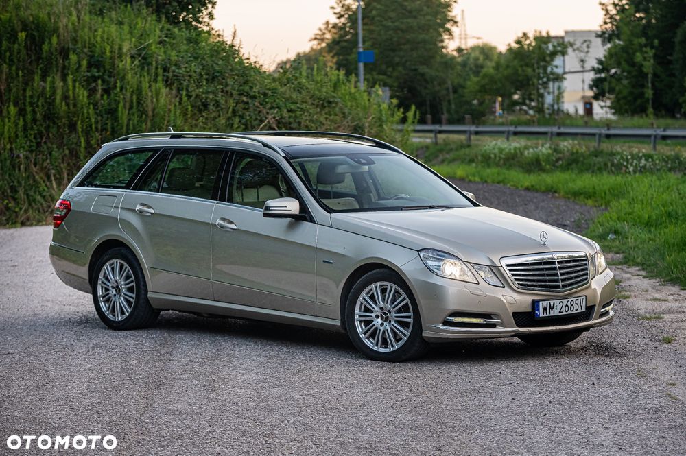 Mercedes-Benz Klasa E 350 CDI BlueEff - 19